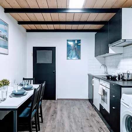 Apartment King Of Hearts