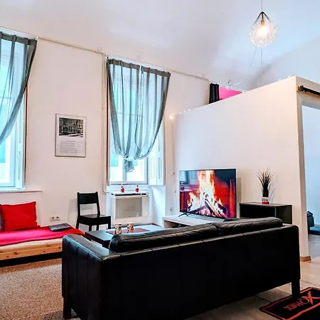 Apartment King Of Hearts *